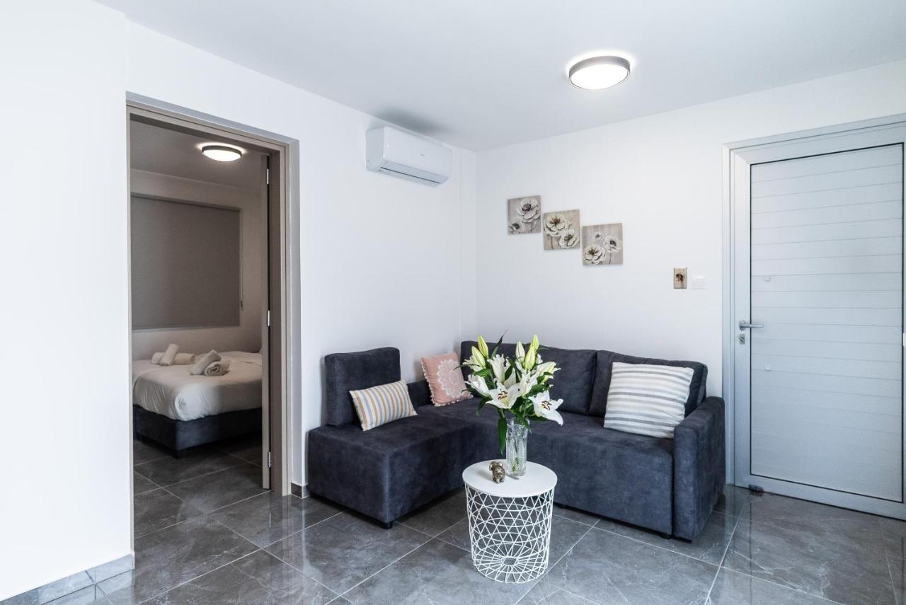 Spiros Luxury Ajía Nápa